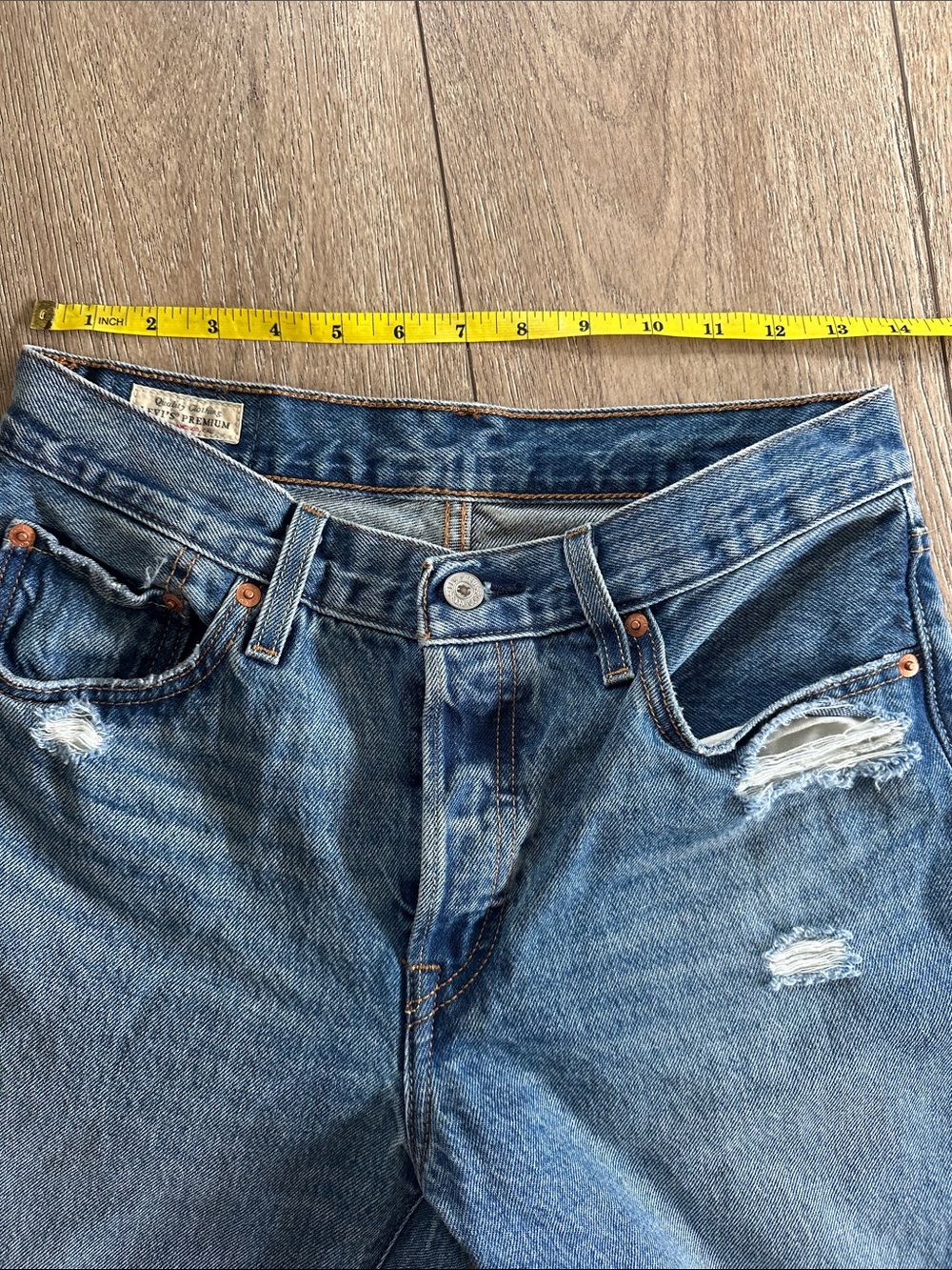 501’s Levis, NWOT - Picture 4 of 5